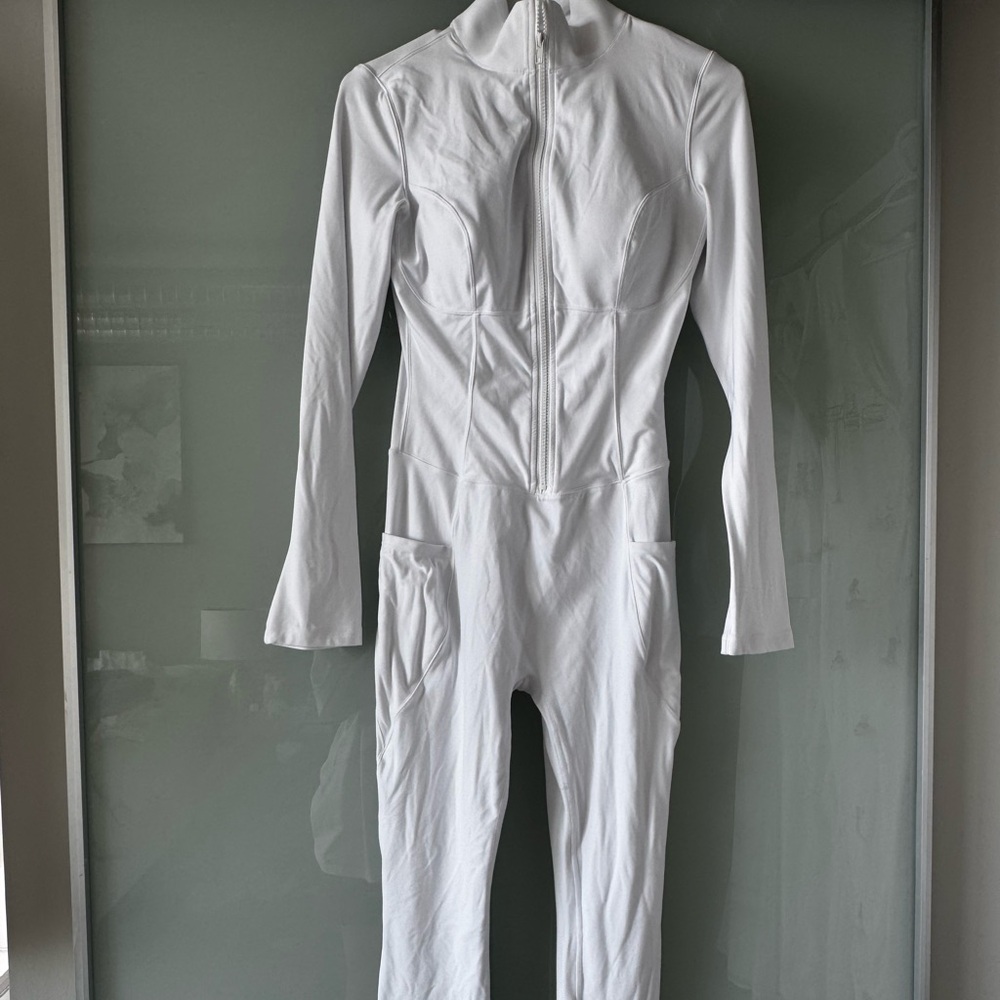 Chic White Long-Sleeve Jumpsuit